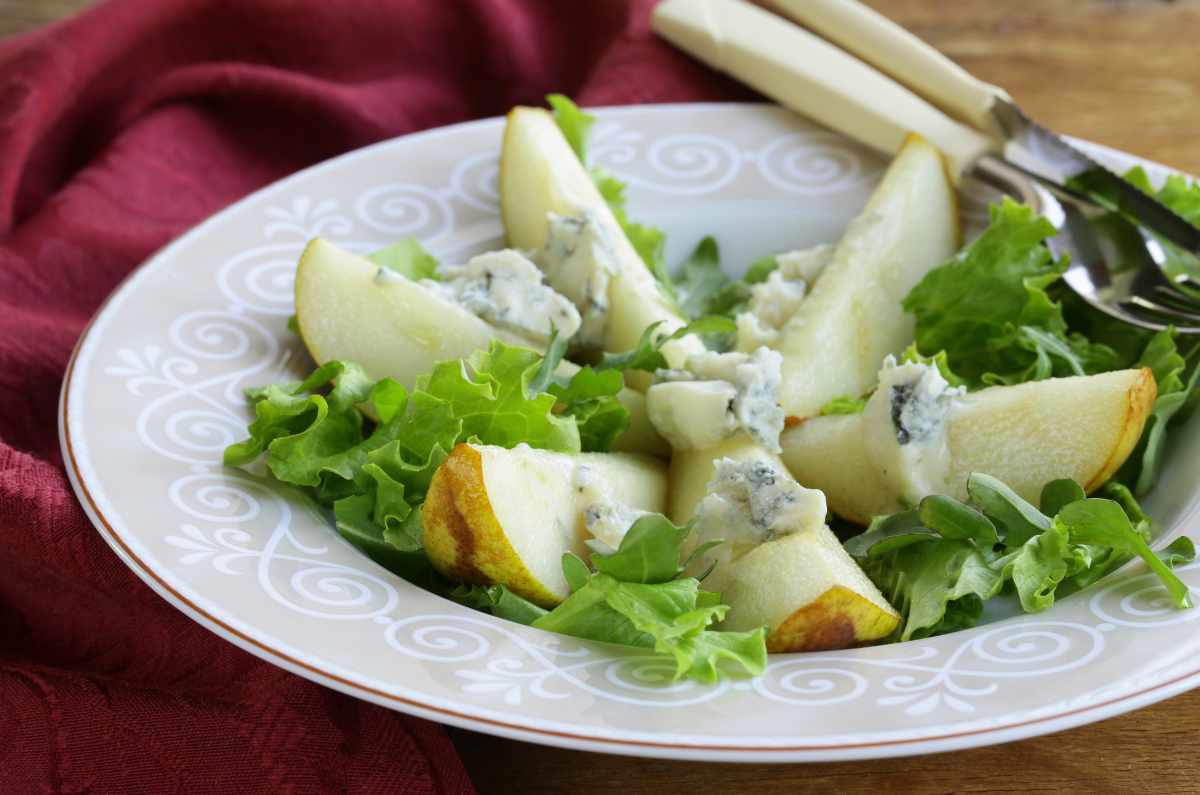 4. Ensalada de Navidad de manzana con Queso Azul