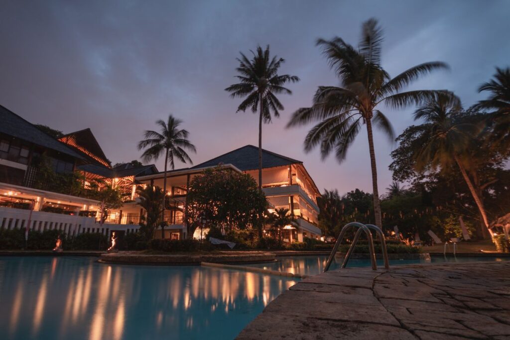 Los hoteles de playa en México se ubican en las orillas.