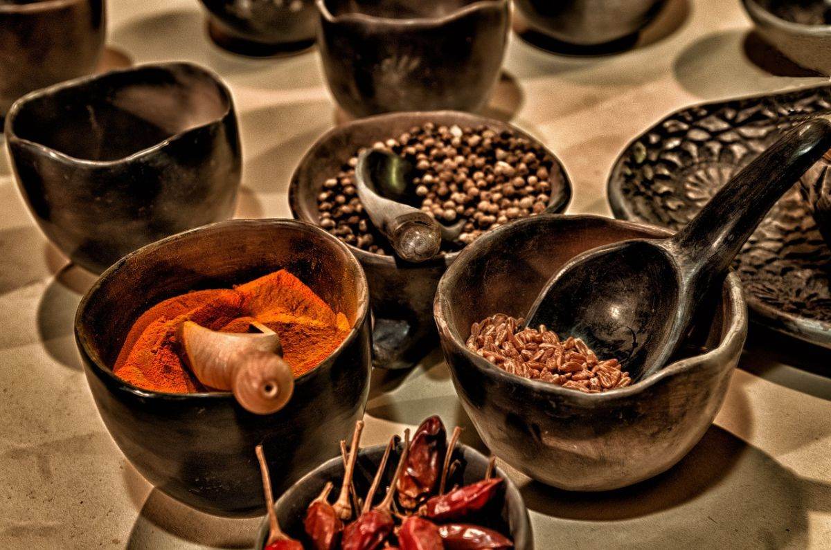 Especias usadas para preparar el chilmole, foto tomada de Pixabay