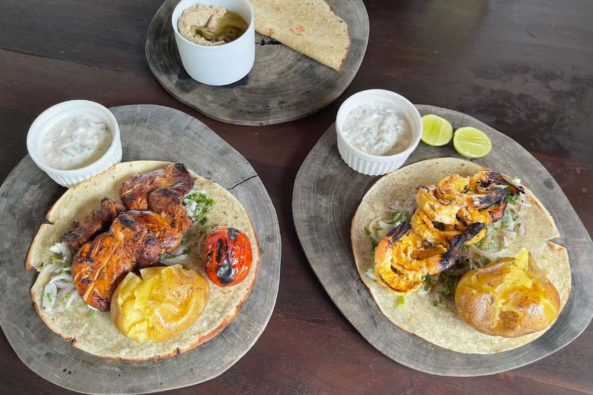 Platillos parte del menú en Persian Kitchen. Foto de Tali Akuka y Andre Madera Ecoturismo Mundo.