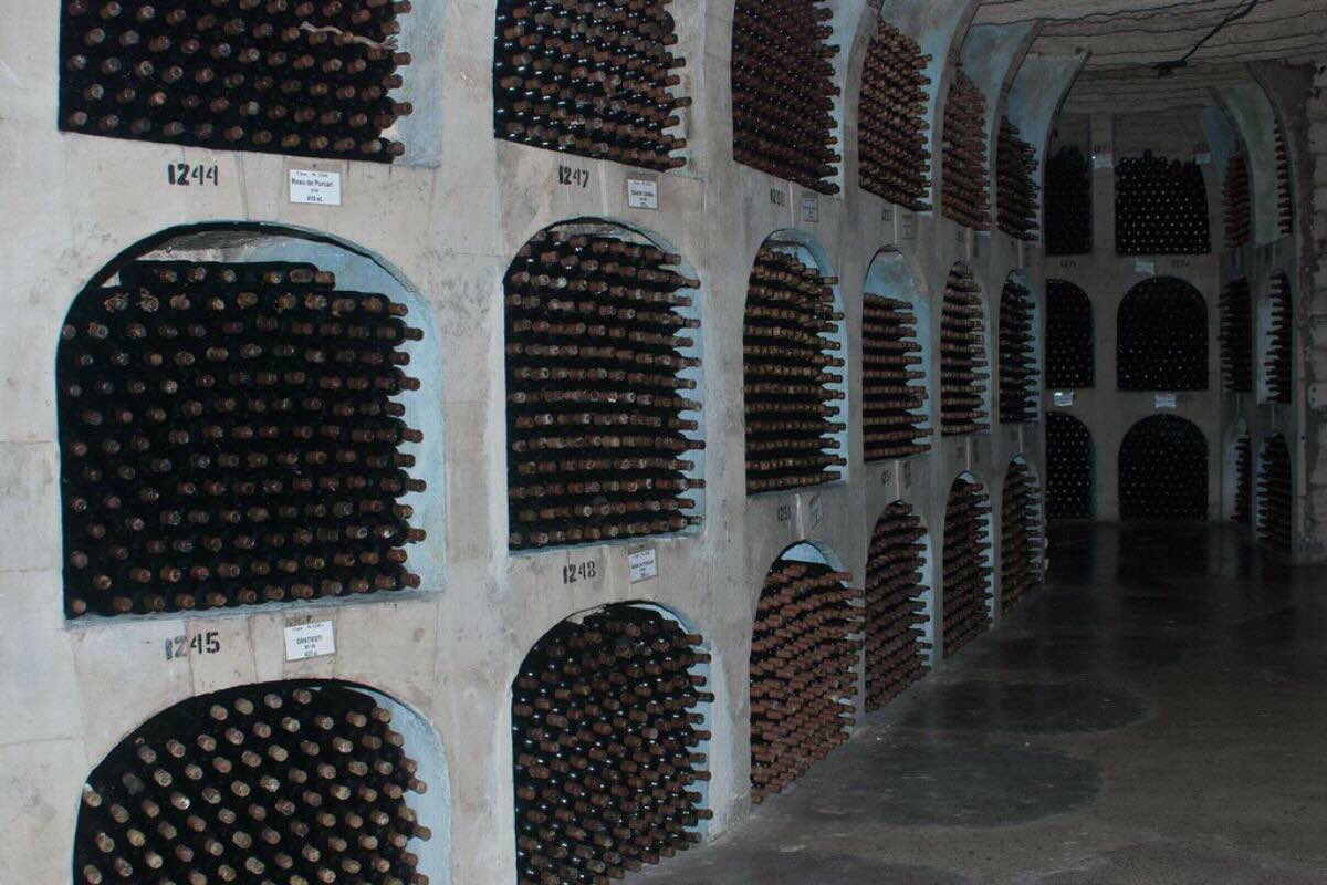 Pasillos dentro de Milestii Mici donde se guardan las botellas de vinos. Foto de Flcikr.
