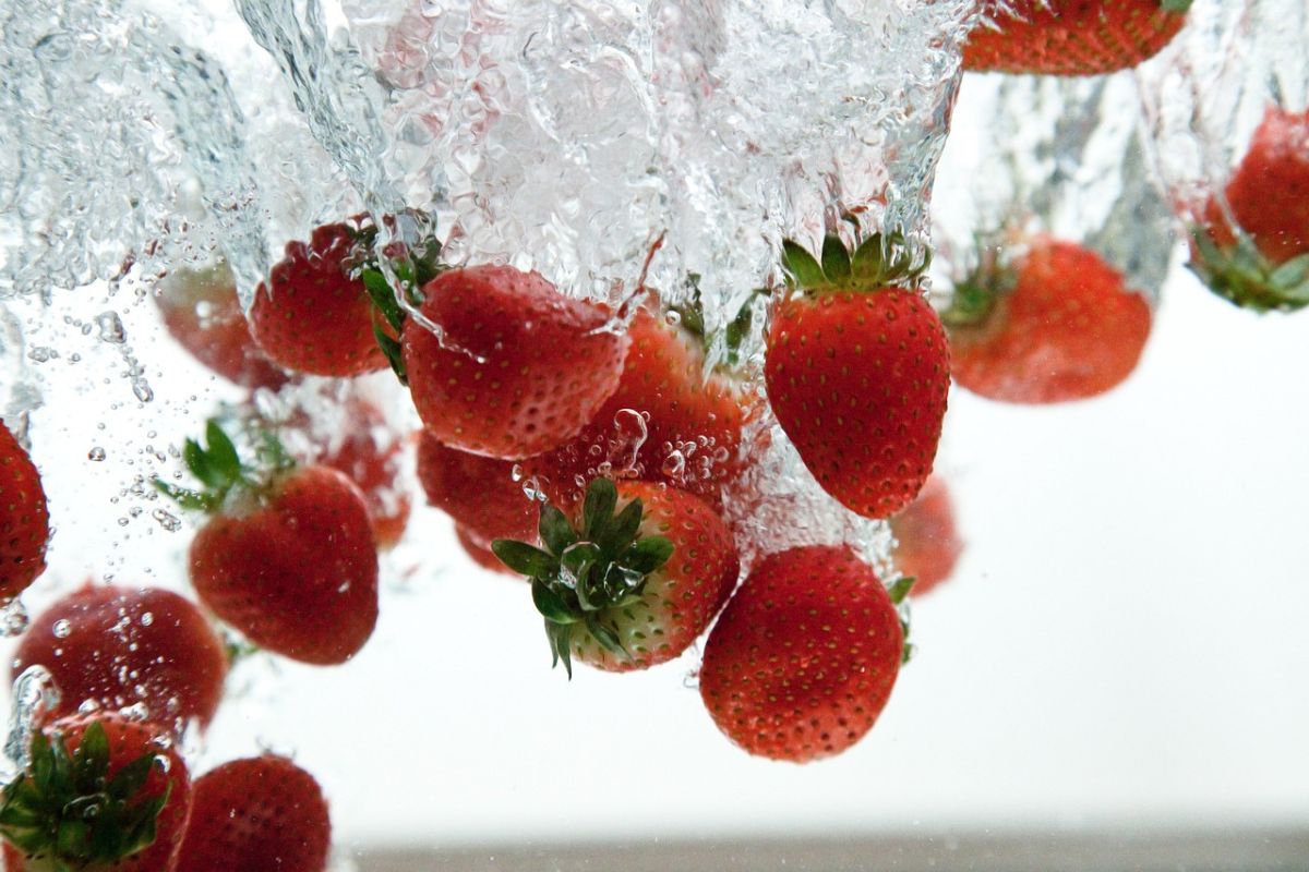 Desinfectantes caseros de frutas y verduras que puedes usar de forma segura