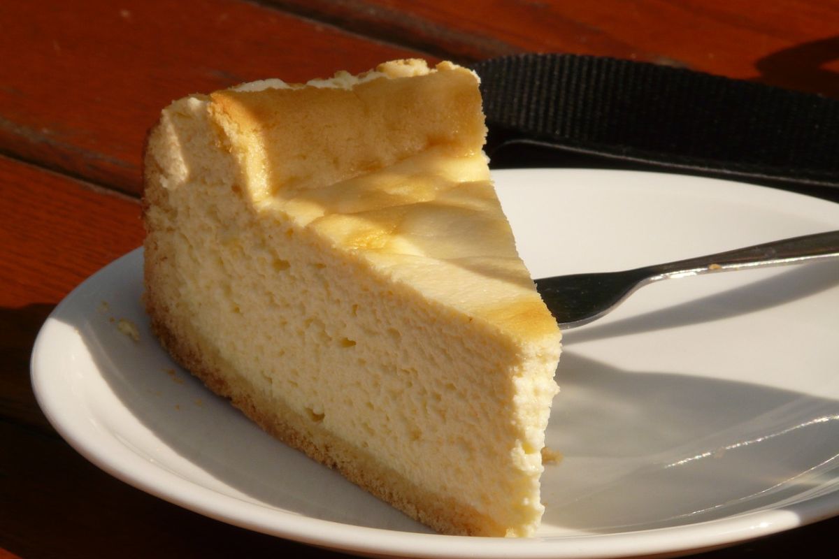 Rebanada de cheesecake natural. Foto de Flickr.