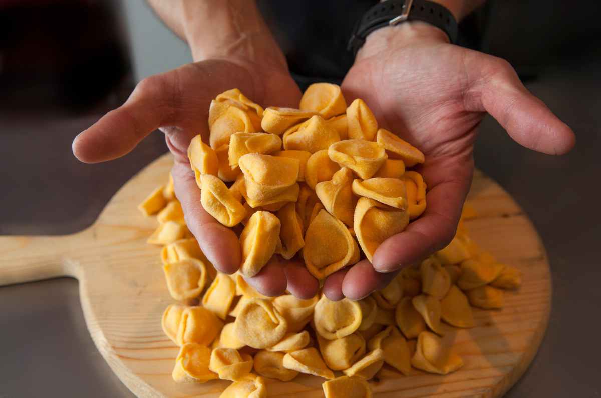 Historia y origen del tortellini, un clásico de la cocina italiana