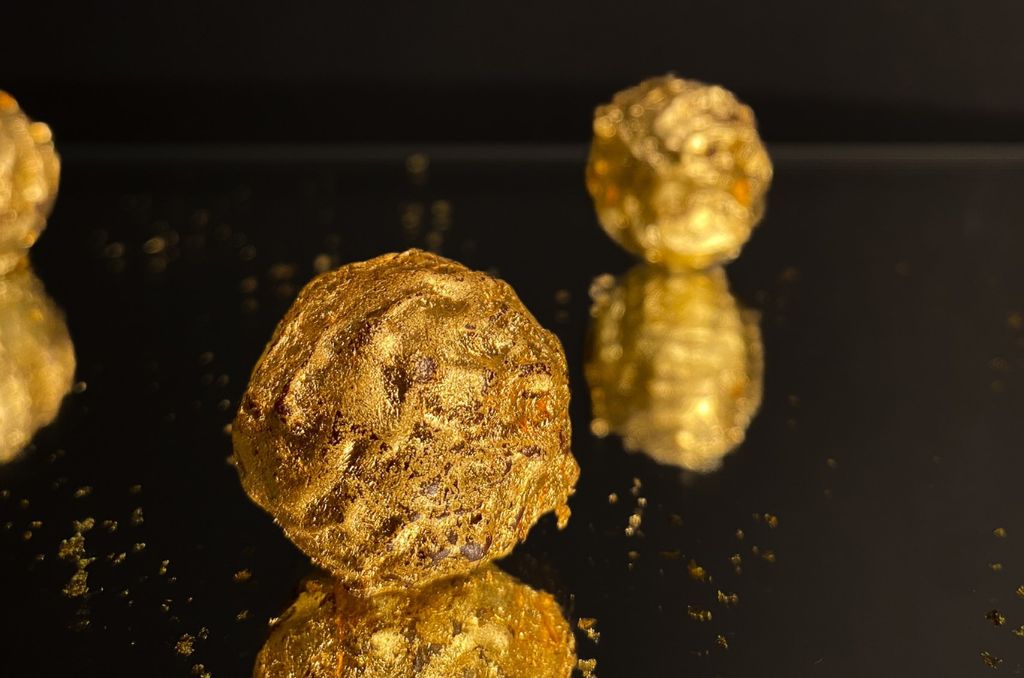  DeLafée Gold Chocolate Box 