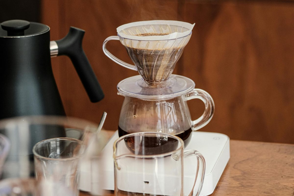 Utensilio dripper para extraer café. Foto de Pixabay.com