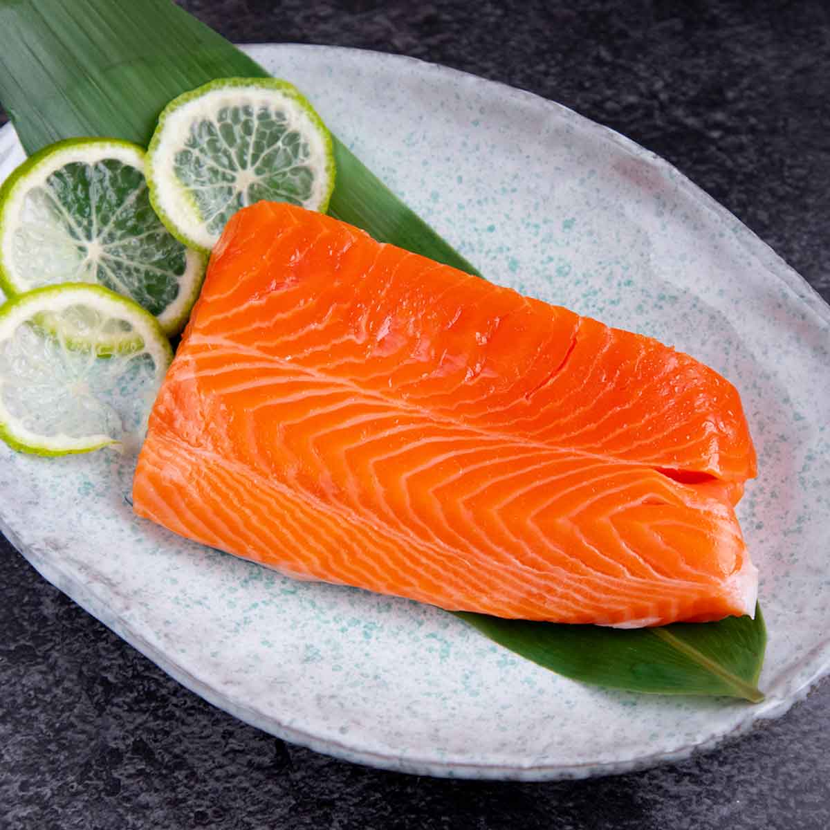 Yanagiya amplía su portafolio con una nueva línea de Pescado Premium, ofreciendo salmón Ōra King de Nueva Zelanda y atún aleta azul de Ensenada, México