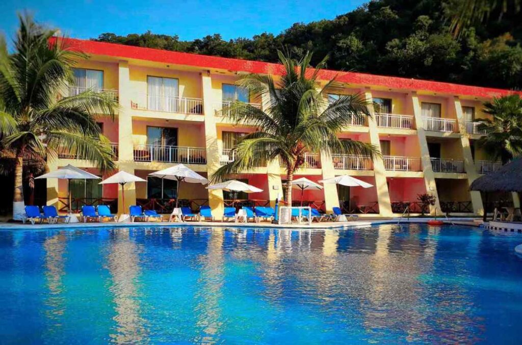 Tres hoteles en Costalegre para pasar las vacaciones de verano 1