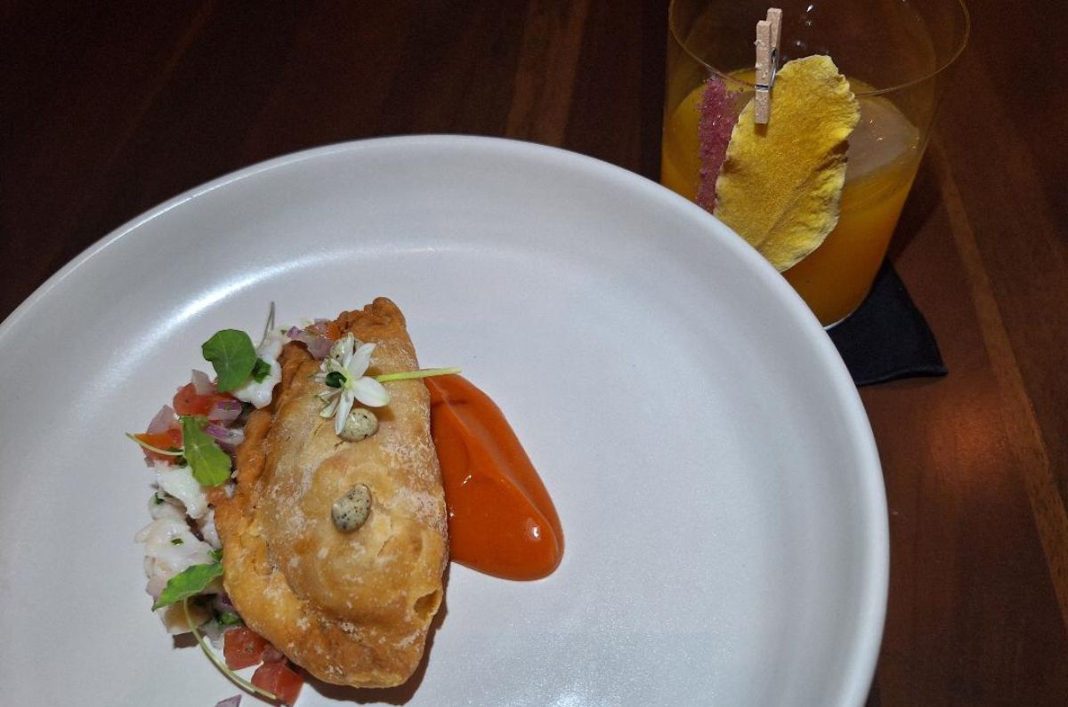 Cena Pasaporte Culinario - empanada de camarón, foto de Miriam Carmo