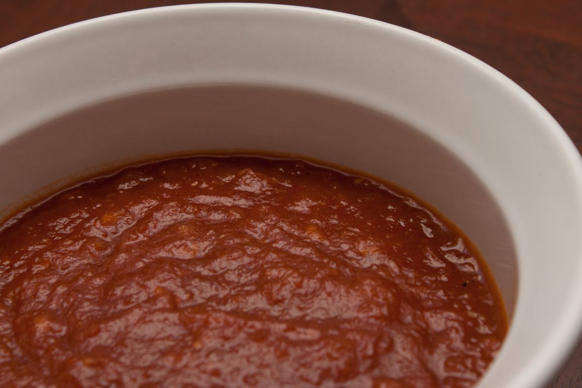 Puré de tomate para preparar salsa bbq. Foto de Flickr.