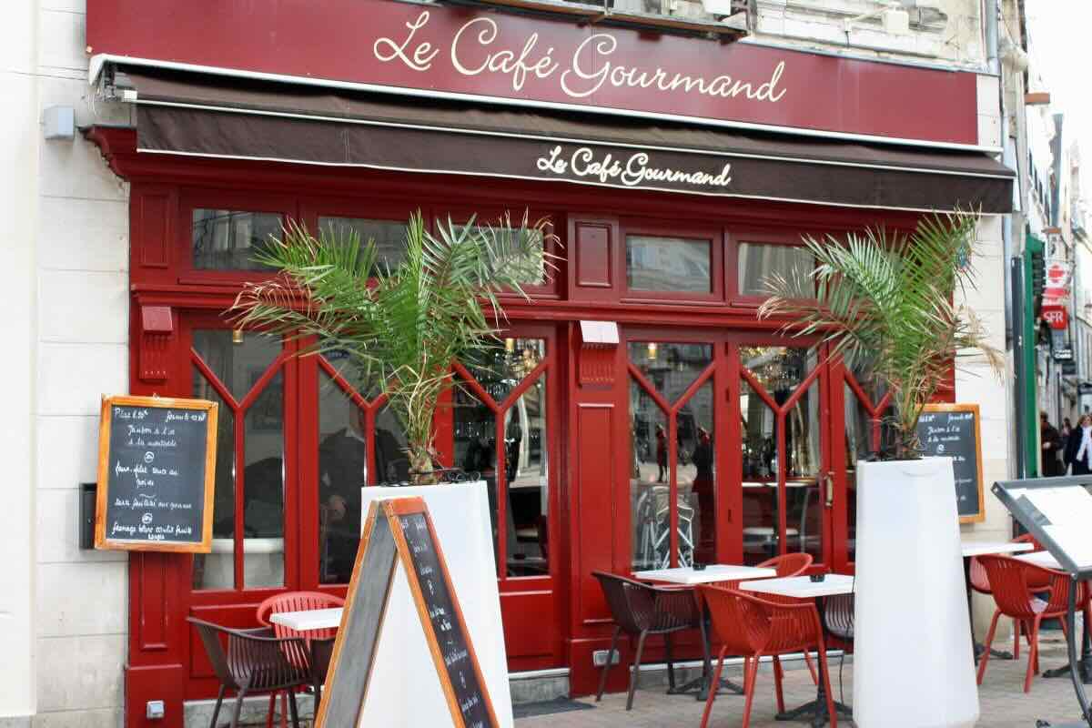 El bistro y la brasserie son dos formatos de restaurante populares en Francia.