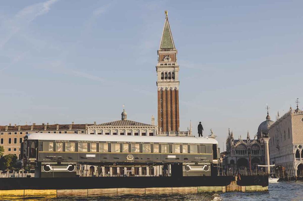 El Venice Simplon-Orient-Express se transforma en una obra de arte