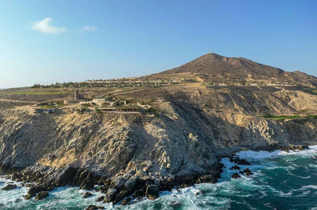 Rosewood Residences Old Lighthouse: Un Oasis de Lujo en Los Cabos