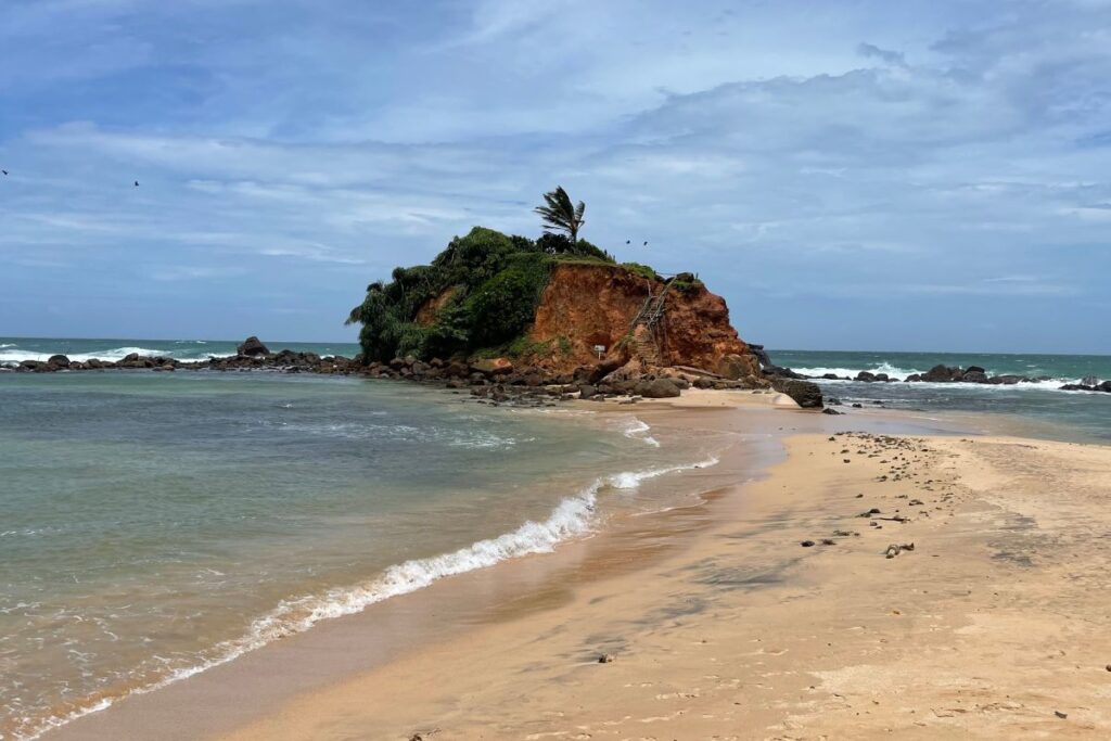 Mirissa es un destino asiático perfecto para los amantes del clima cálido. 