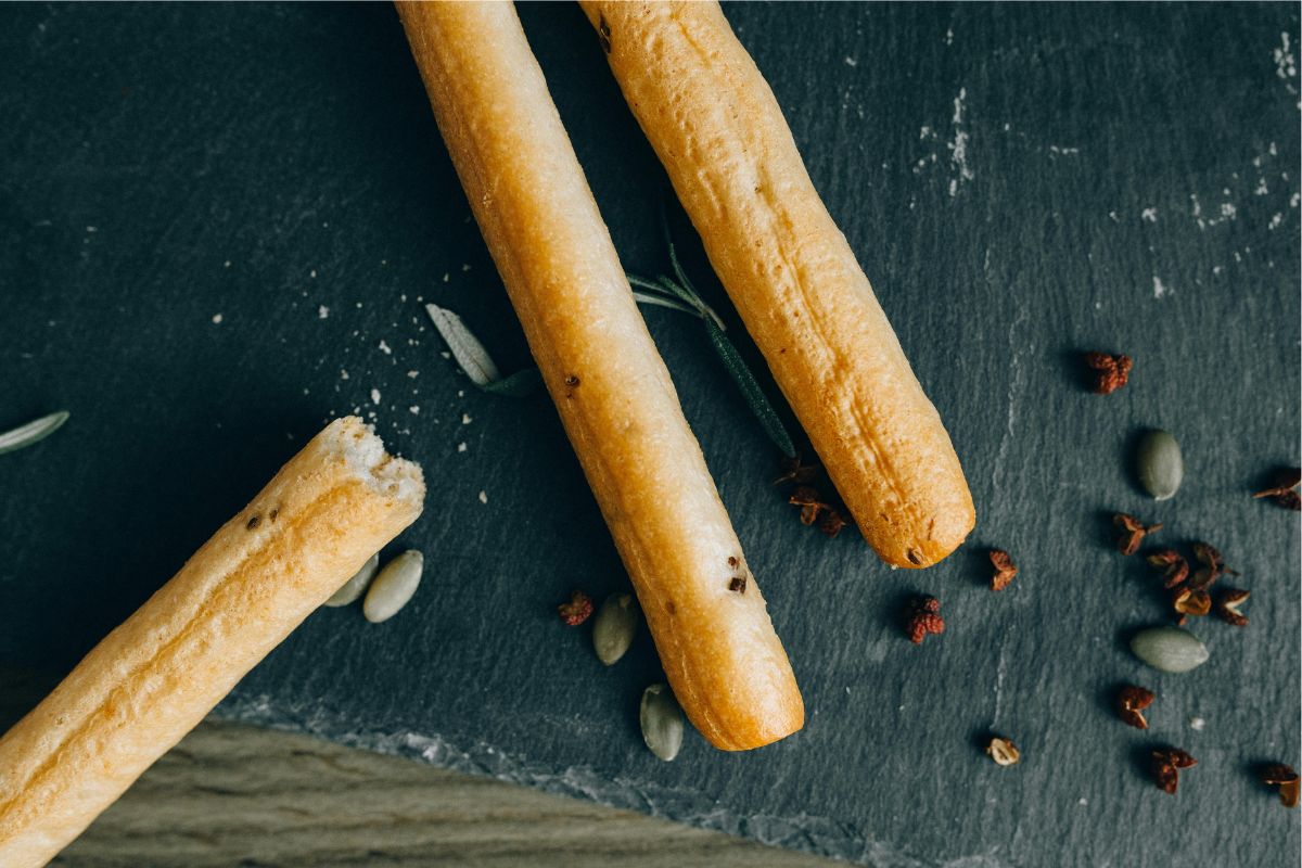 Palitos de pan crujientes. Foto de Pexels.