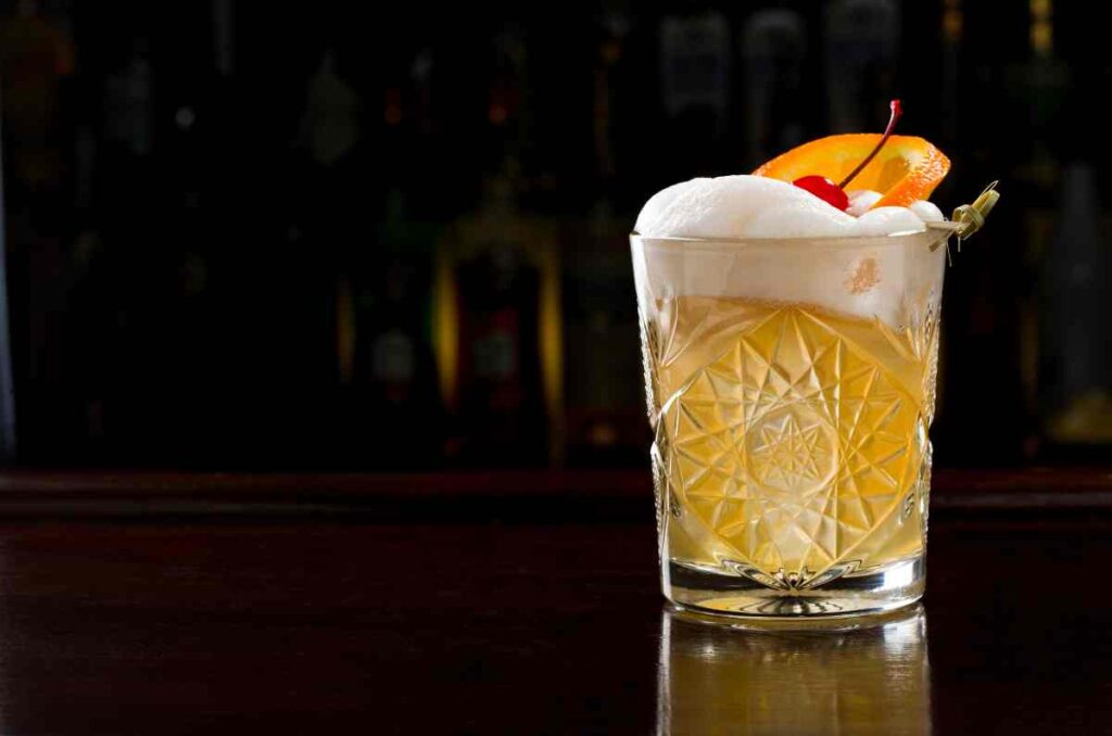 Historia y origen del whisky sour y una receta para prepararlo
