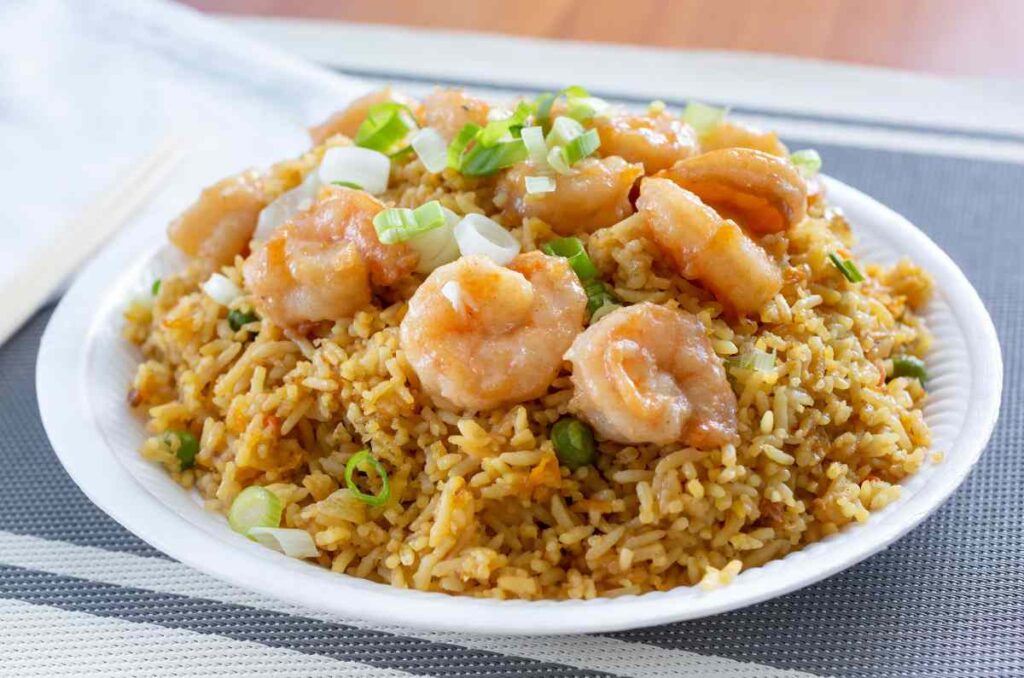 Sorprende a tus invitados con estas 5 recetas de arroz frito 0