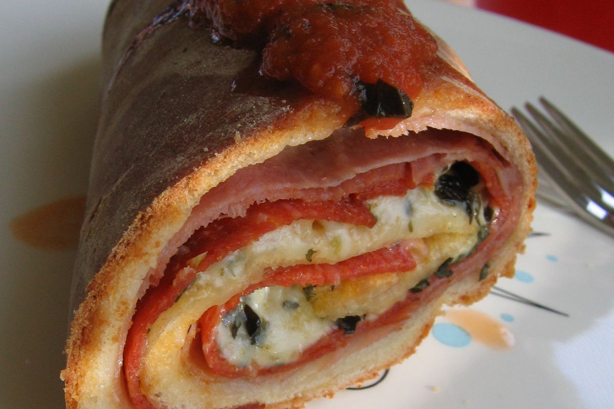 Receta tradicional de stromboli americano. Foto de Flickr.