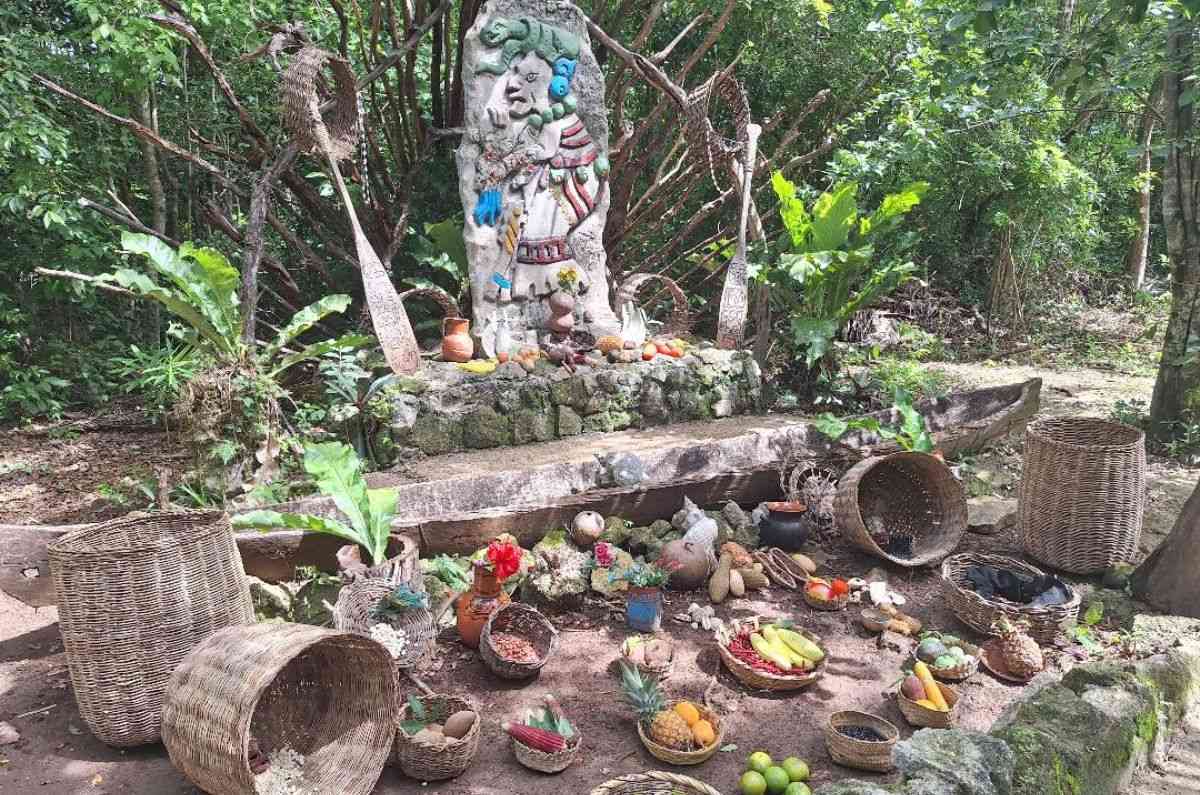 Ofrendas a la diosa Ixchel en Pueblo del Maíz @ Cozumel, foto de Miriam Carmo