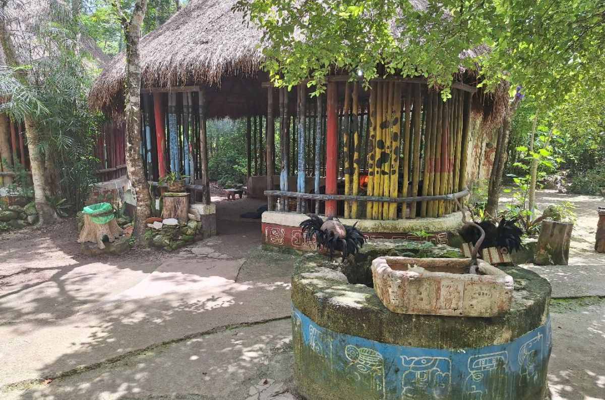 Choza maya en Pueblo del Maíz @ Cozumel, foto de Miriam Carmo