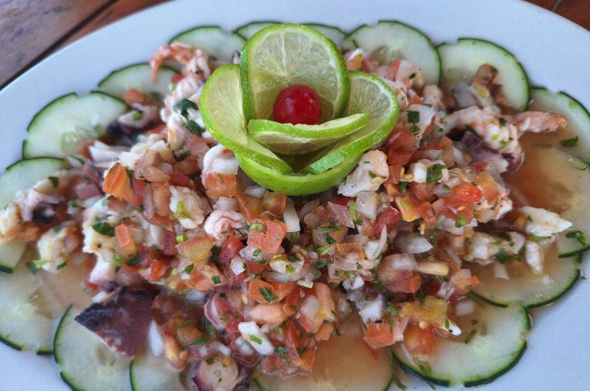 Ceviche mixto en Anemona de Mar, foto de Miriam Carmo