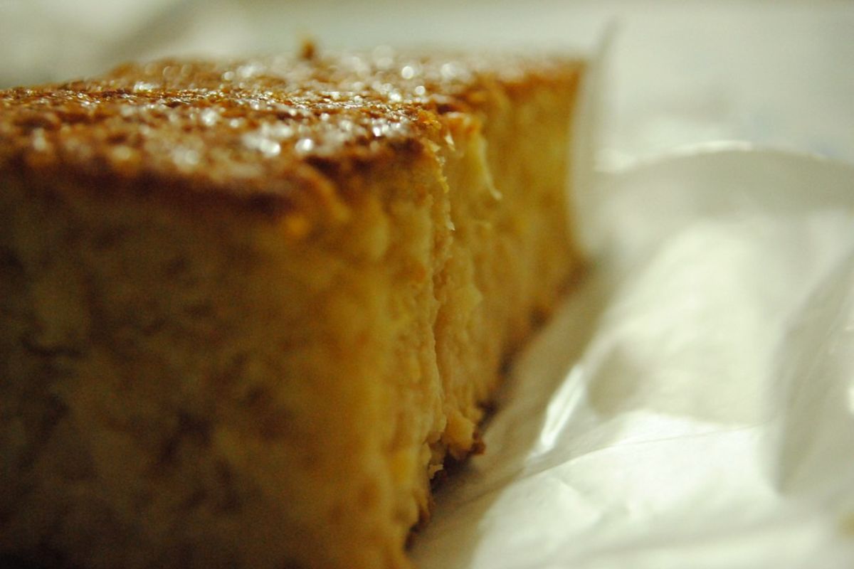 Panqué de elote recién horneado. Foto de Flickr.