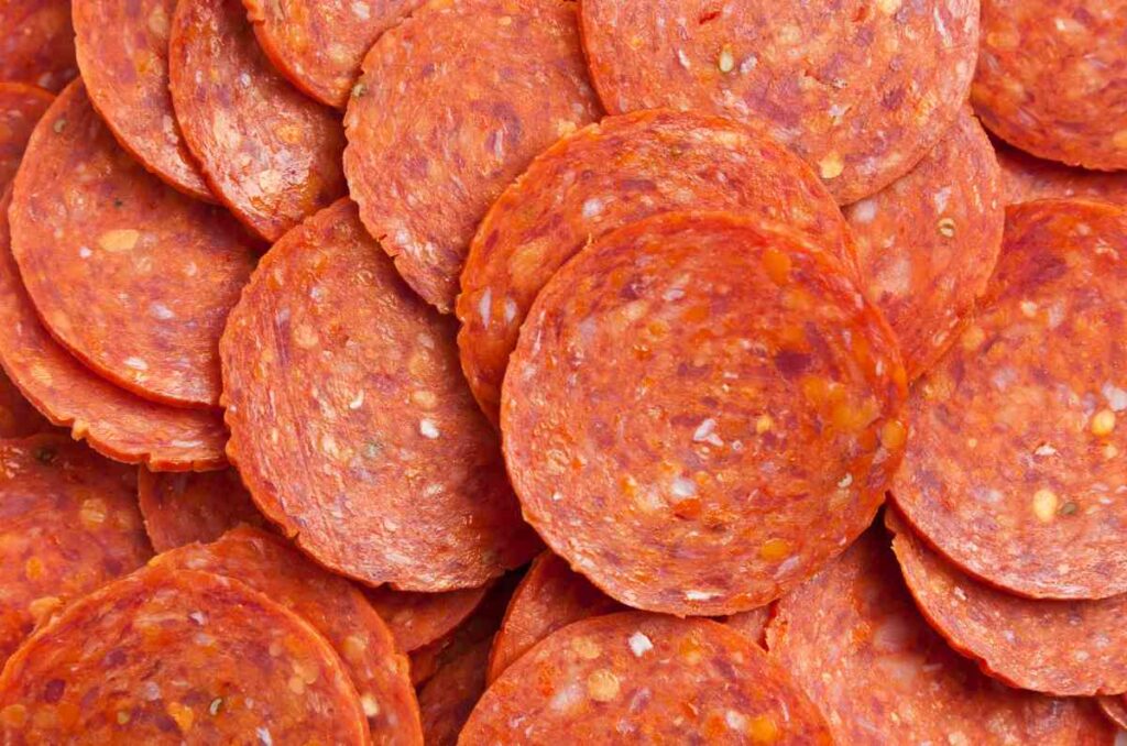 Historia y origen del pepperoni: emblema de la gastronomía italoamericana 0