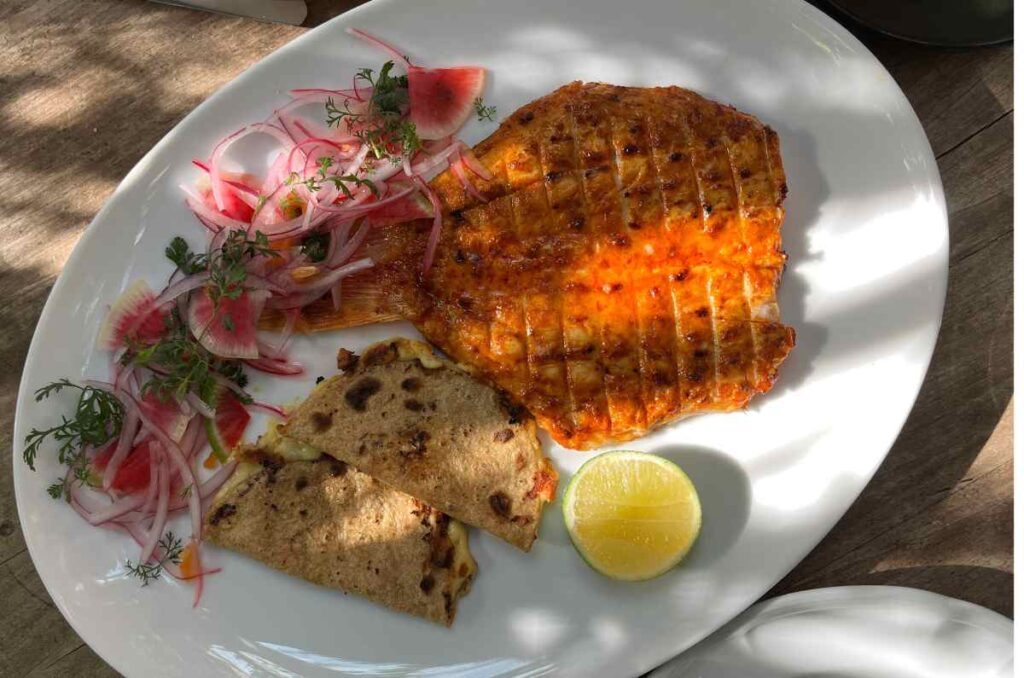 Así se ve el pescado zarandeado en Terraza Palmares