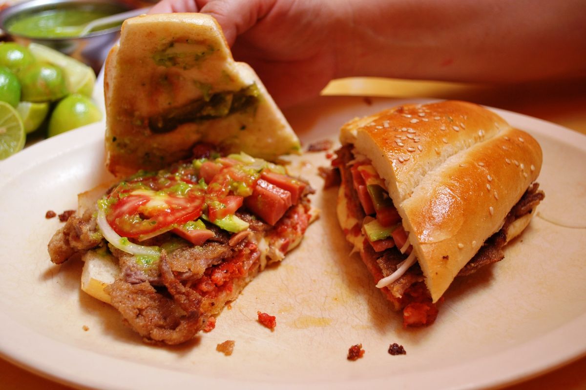 Torta preparada con vegetales frescos. Foto de Flickr.