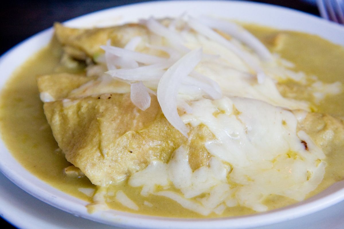 Enchiladas suizas tradicionales. Foto de Flickr.