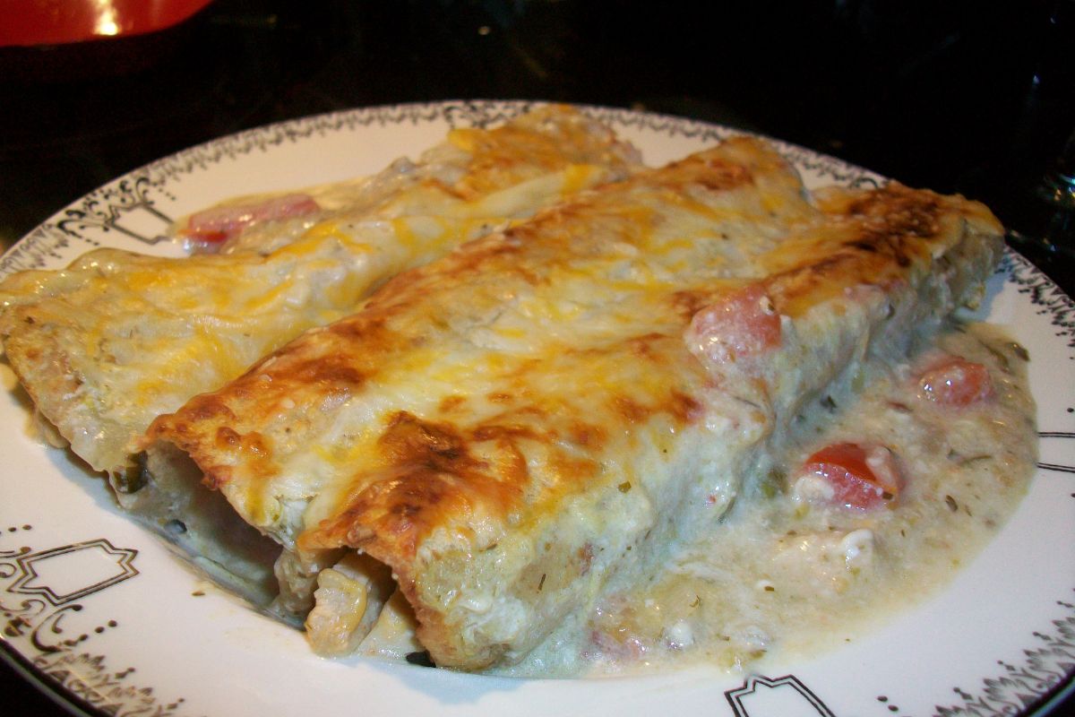 Enchiladas con queso gratinado. Foto de Flickr.