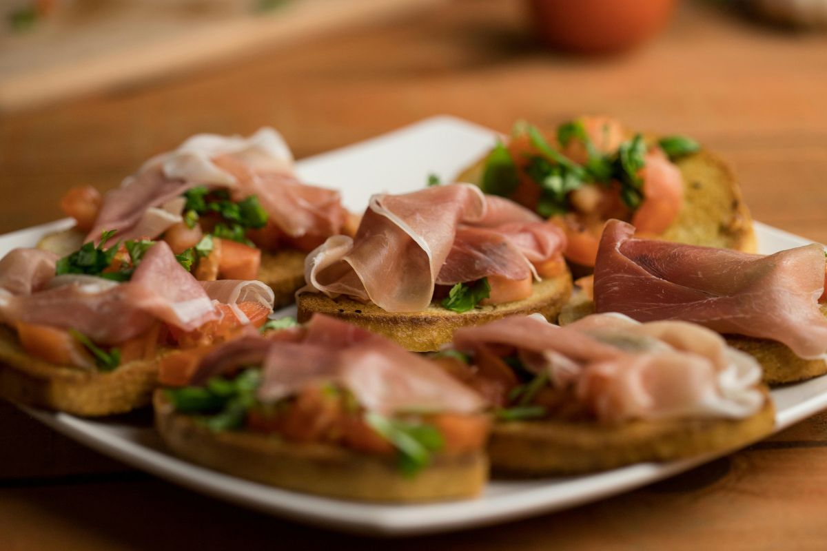 Bocadillos con vegetales. Foto de Pexels.