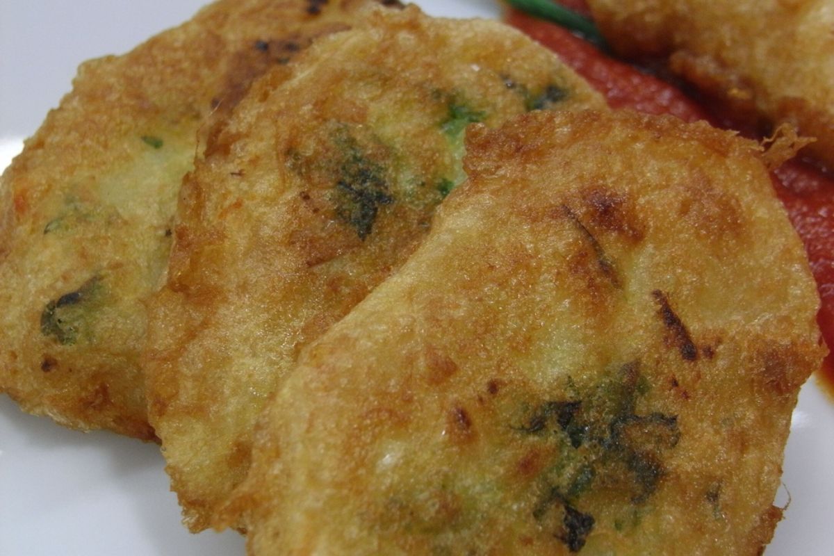 Tortitas de vegetales con cubierta crujiente. Foto de Flickr.