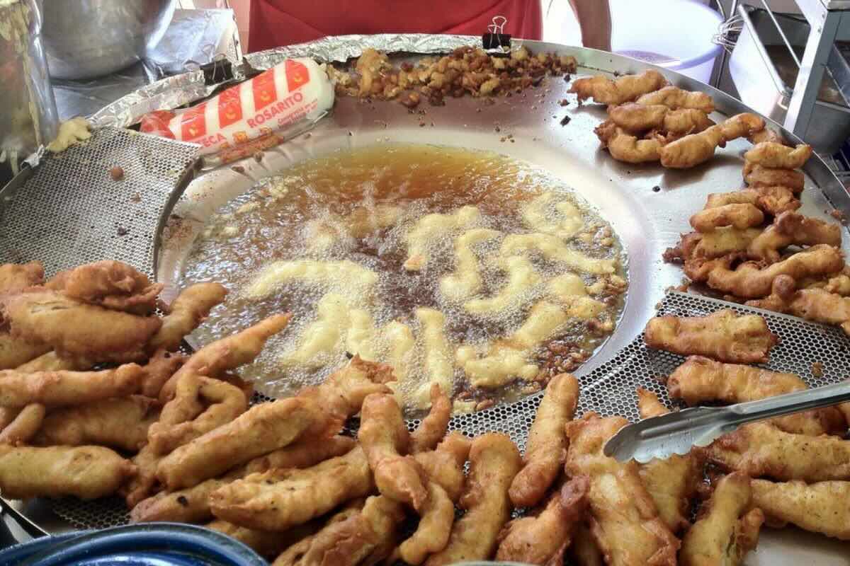 Filetes de pescado fritos. Foto de Flickr.