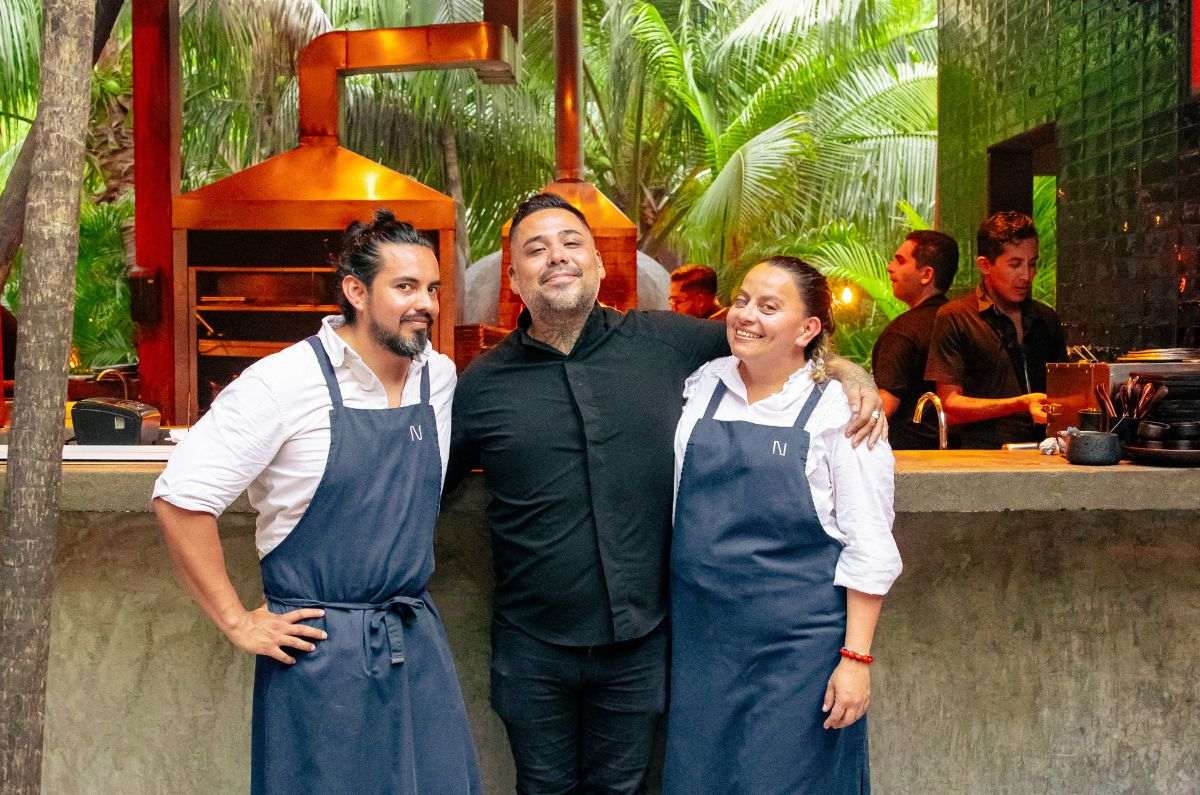 Chefs Pia Salazar, Alejandro Chamorro y José Luis Hinostroza en ARCA Tulum, foto @pablosnc