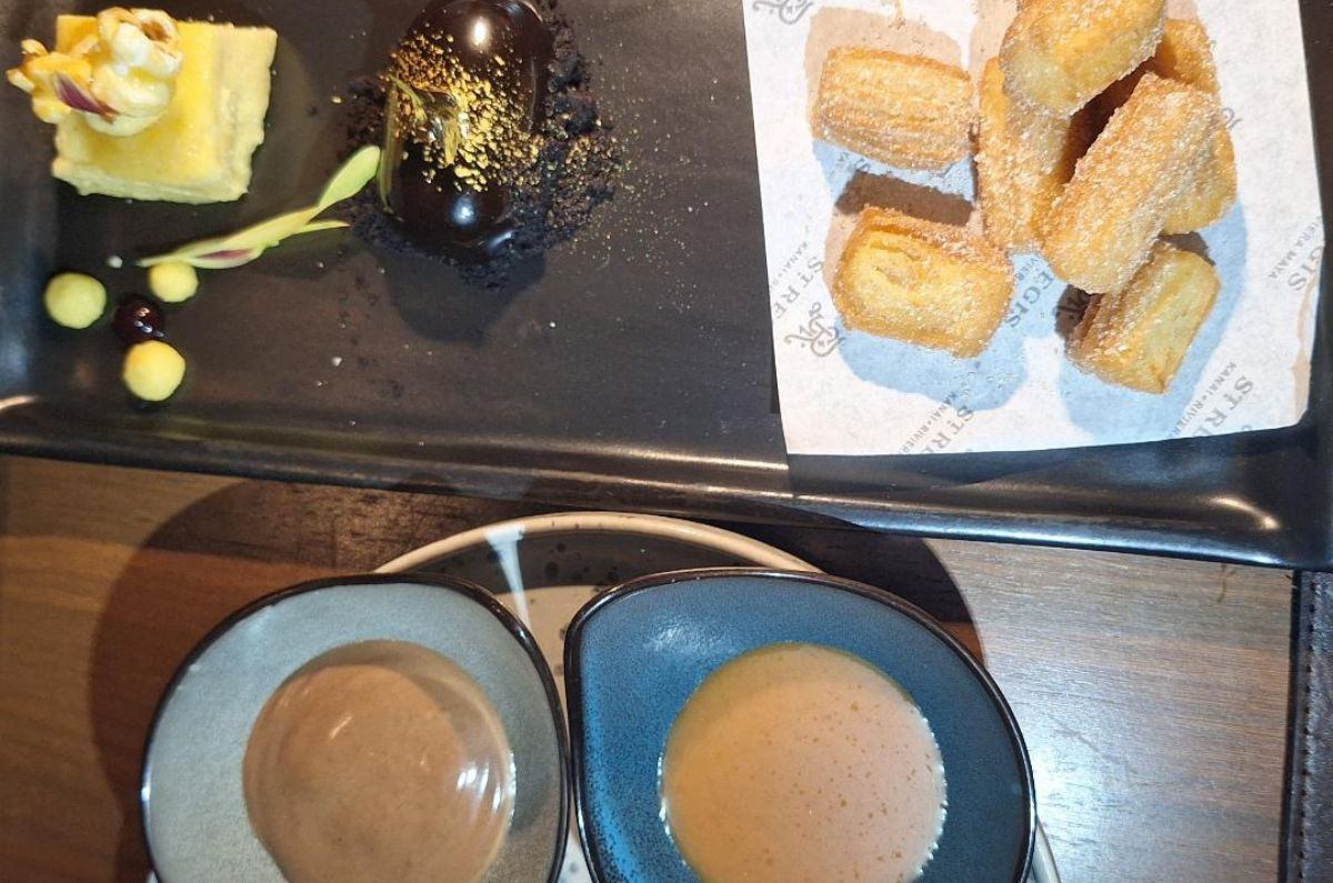 Postres en el drunch de Toro, foto de Miriam Carmo