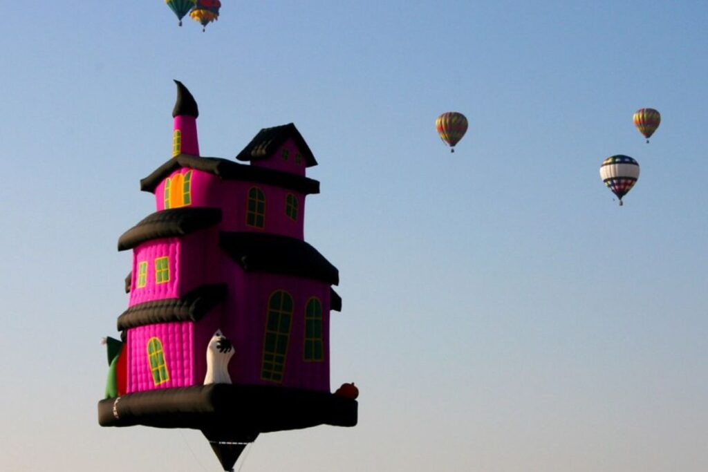 El Festival Internacional del Globo de León reúne un espectáculo monumental.