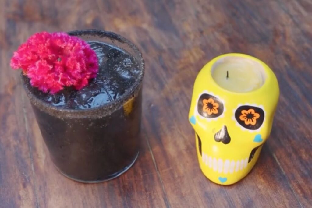 En Mexa Cocina del Alma lograron encapsular la esencia del Día de Muertos en un coctel.