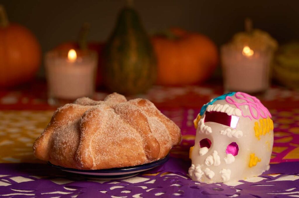 Así aprendimos a hacer pan de muerto al estilo del restaurante Testal  