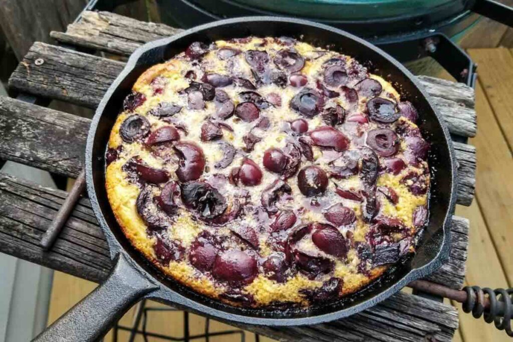 Clafoutis, la tarta francesa que solo admite frutas de temporada