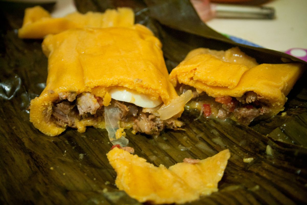 Hallacas: el tamal venezolano que completa la mesa en la cena de Navidad