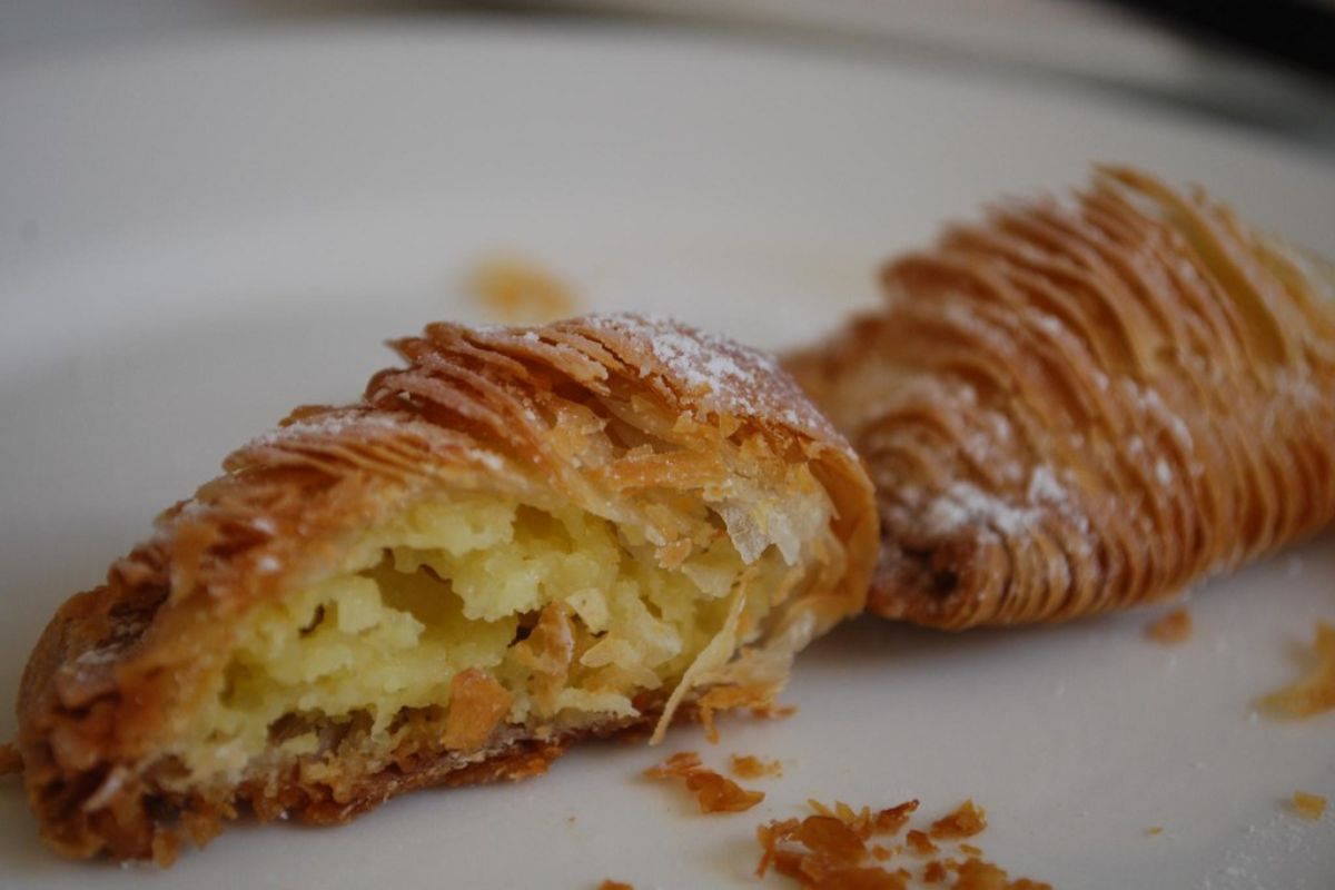 Sfogliatella recién horneada. Foto de Flickr.