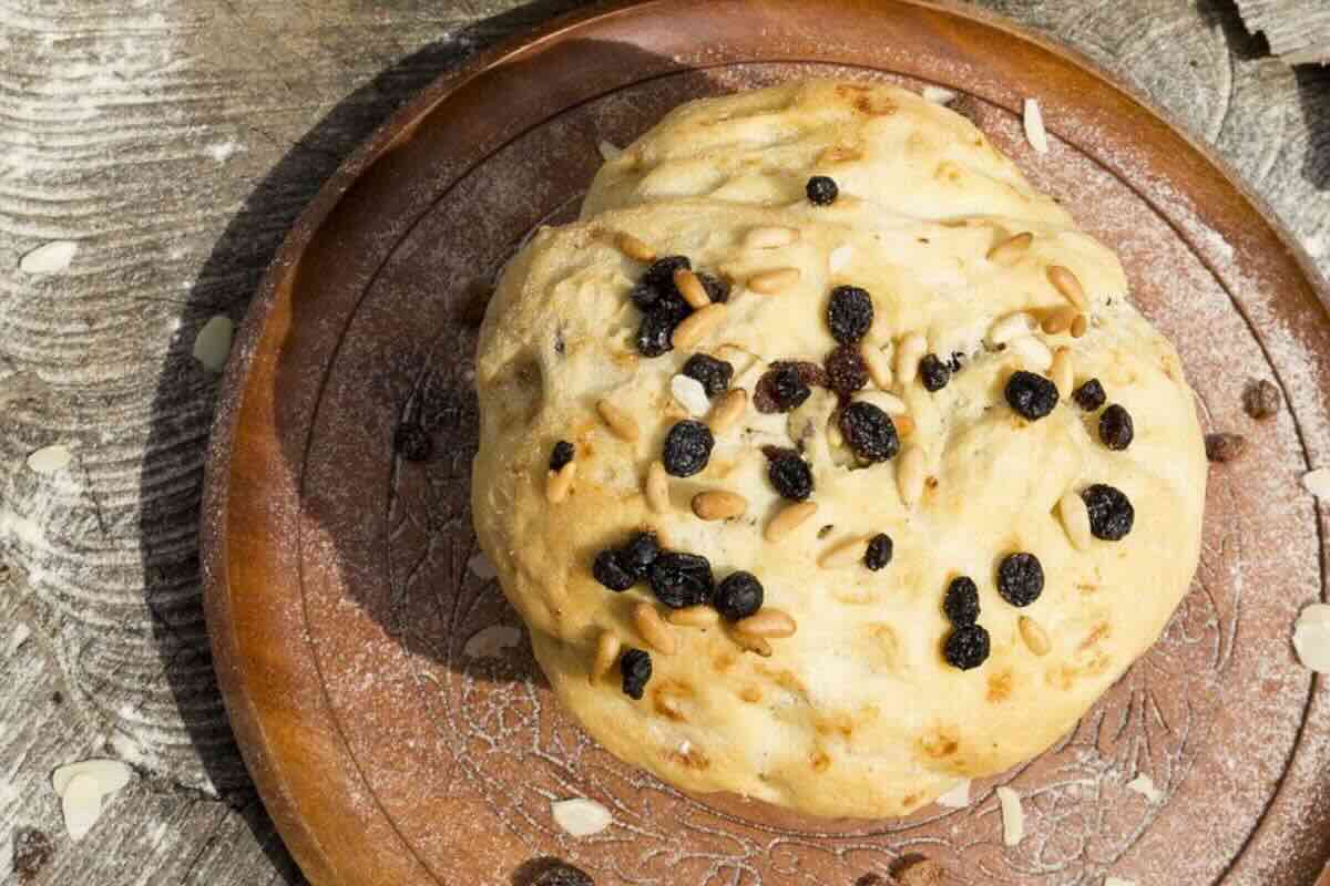 Masa fresca para hacer panettone. Foto de Pexels.