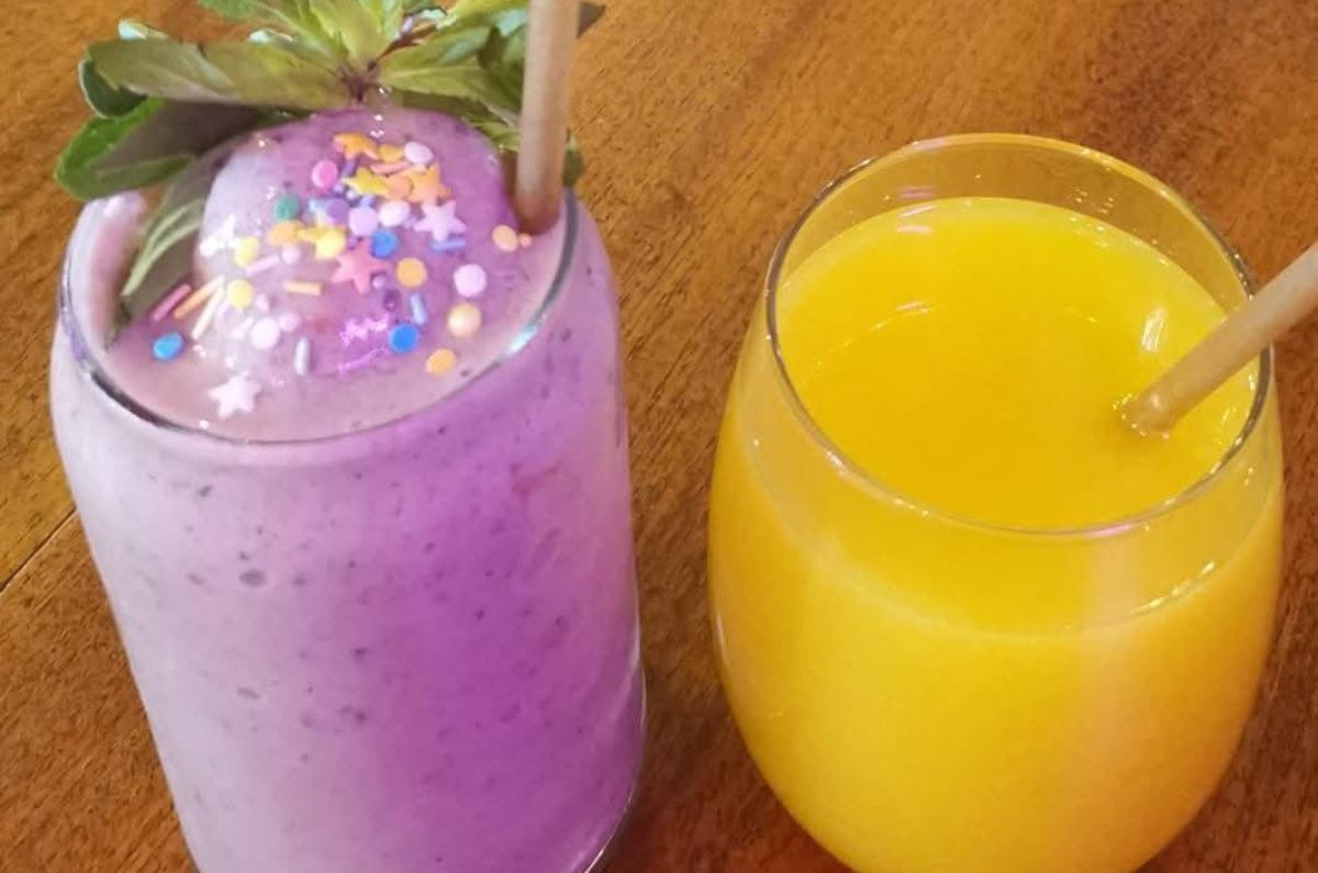 Smoothie de taro y jugo de naranja de Bromelia en Cancún, foto de Miriam Carmo