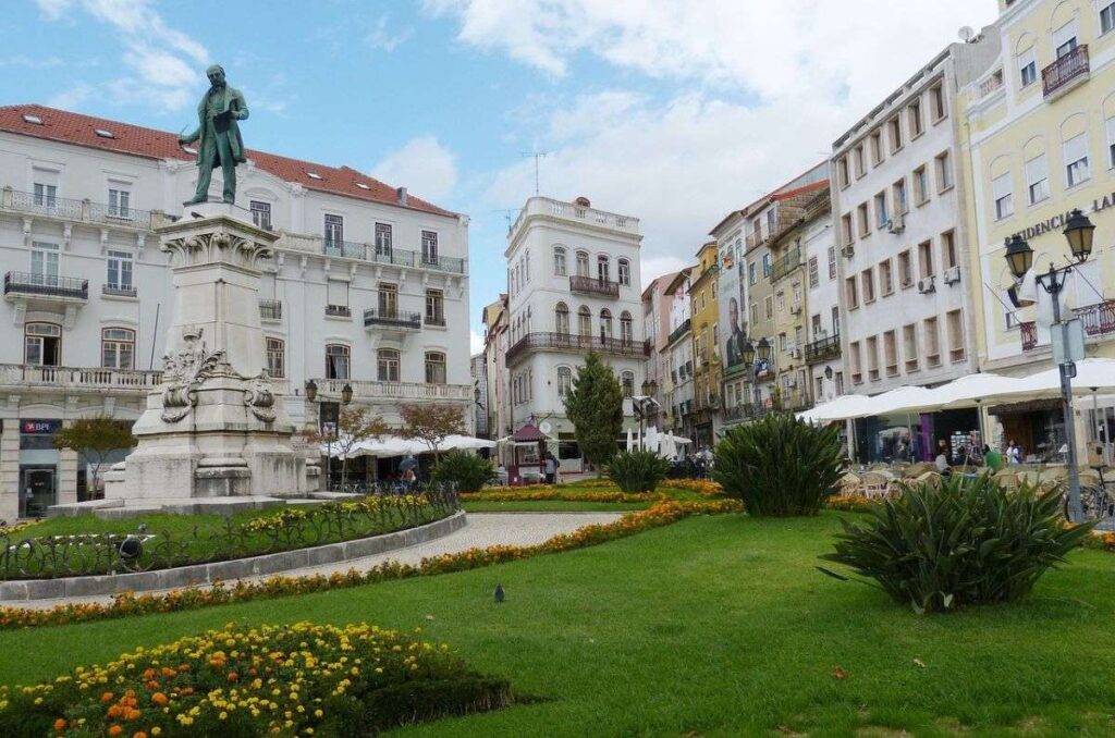 Coimbra, Portugal: ciudad universitaria llena de historia y tradición