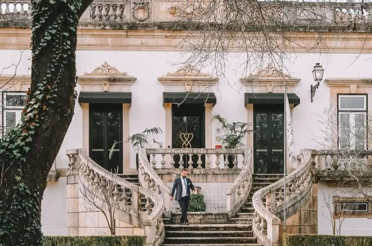 Fachada del hotel Quinta das Lágrimas, foto tomada de sus redes sociales