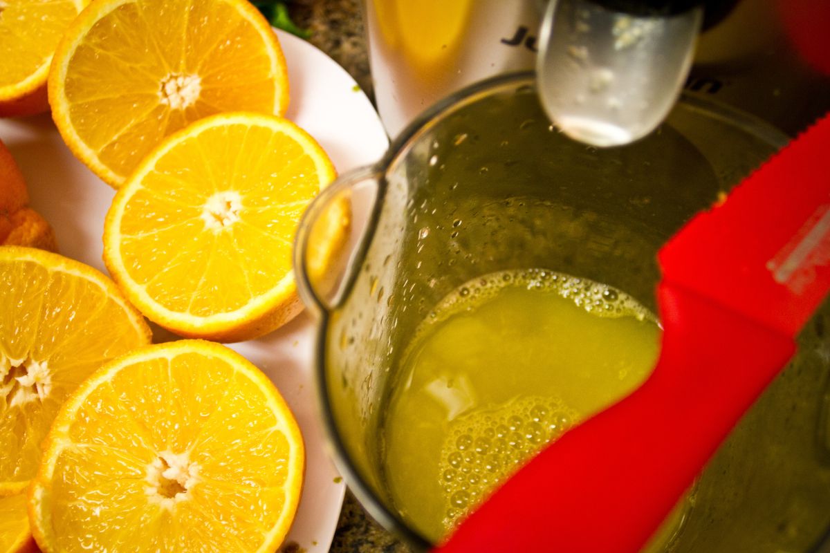 Jugo de naranja fresco. Foto de Pexels.