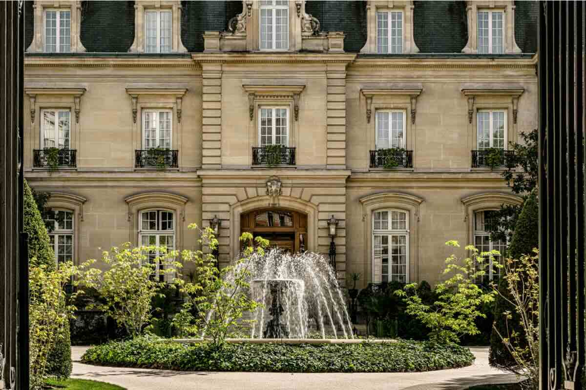 Conoce el castillo donde puedes hospedarte en el corazón de París