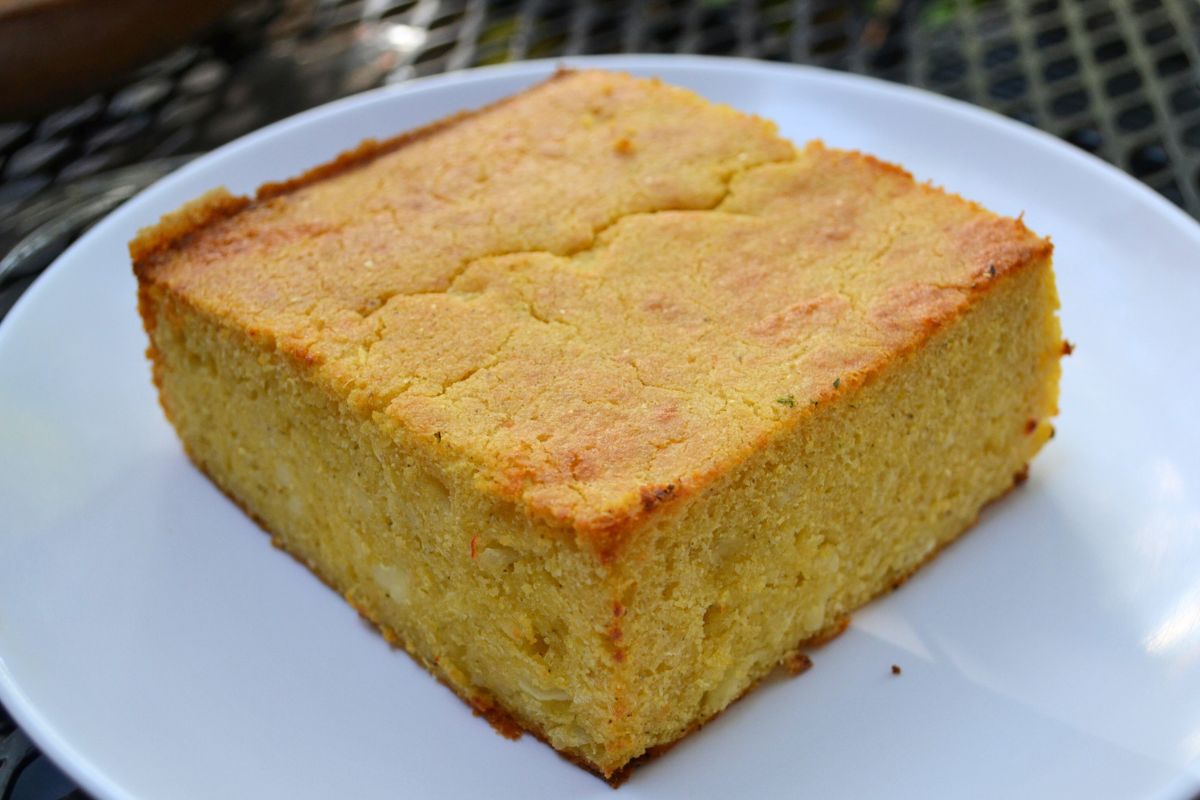 Sopa paraguaya recién hecha. Foto de Flickr.