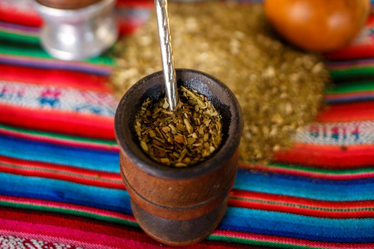 Mate, bebida natural de Argentina. Foto de Pexels.